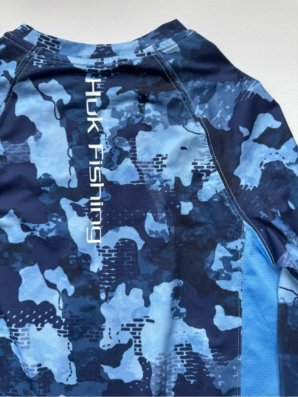 Huk Kids Performance Fishing Sun Shirt UPF 50+ Youth Small